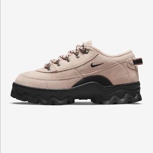 Discontinued Nike Lahar Low